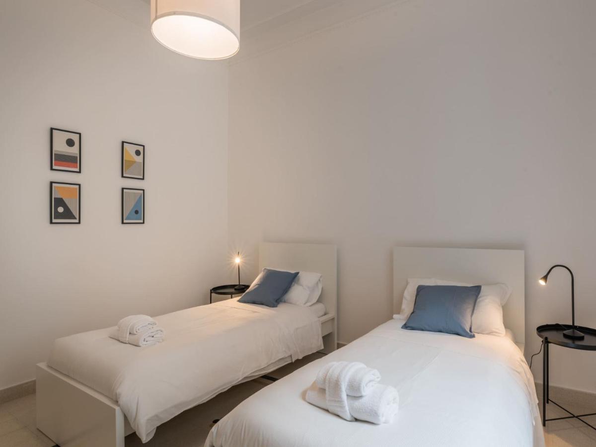 The Rent - Sunny Three-bedroom Near Ottaviano Metro Stop * Rom